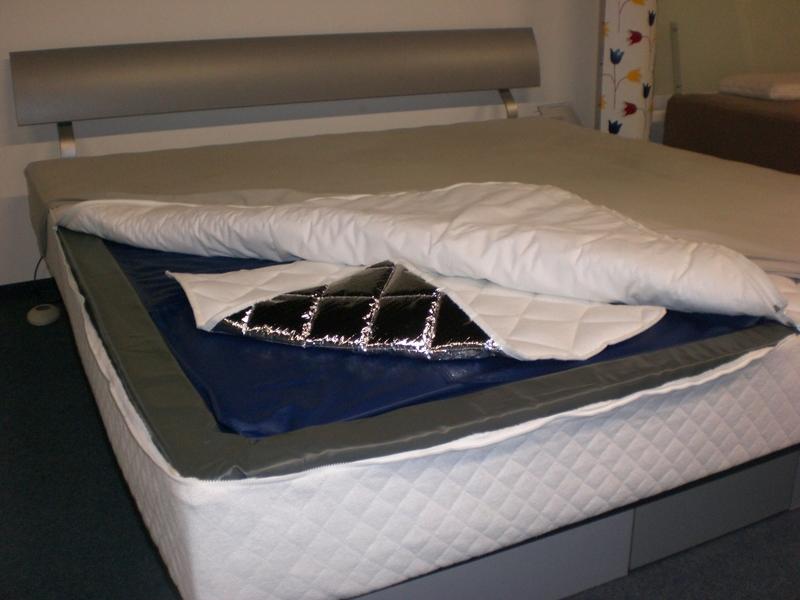 Bild von Wasserbett mit aufliegendem Venenprotektor